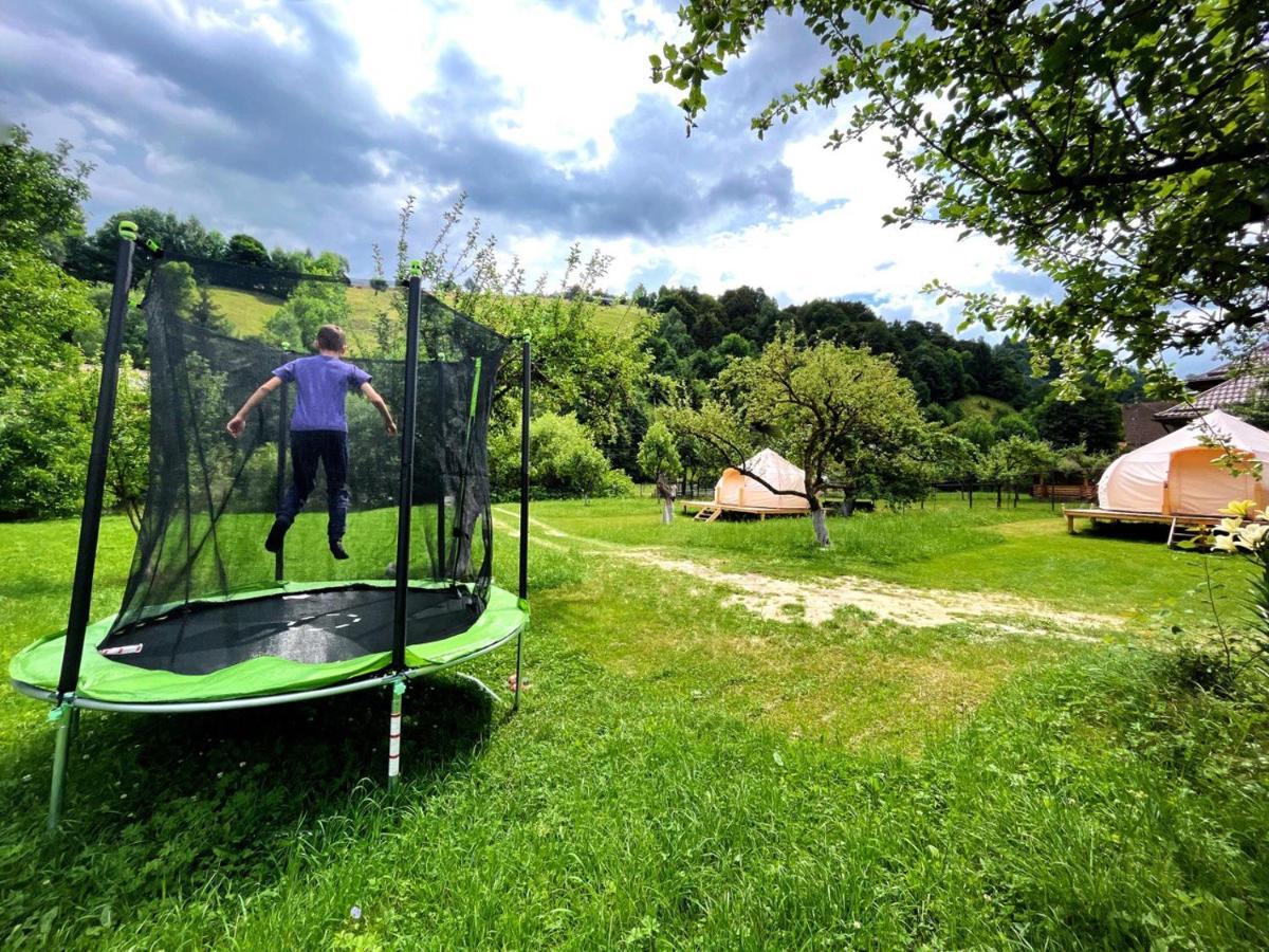 Flore's Garden Glamping Bran  Buitenkant foto