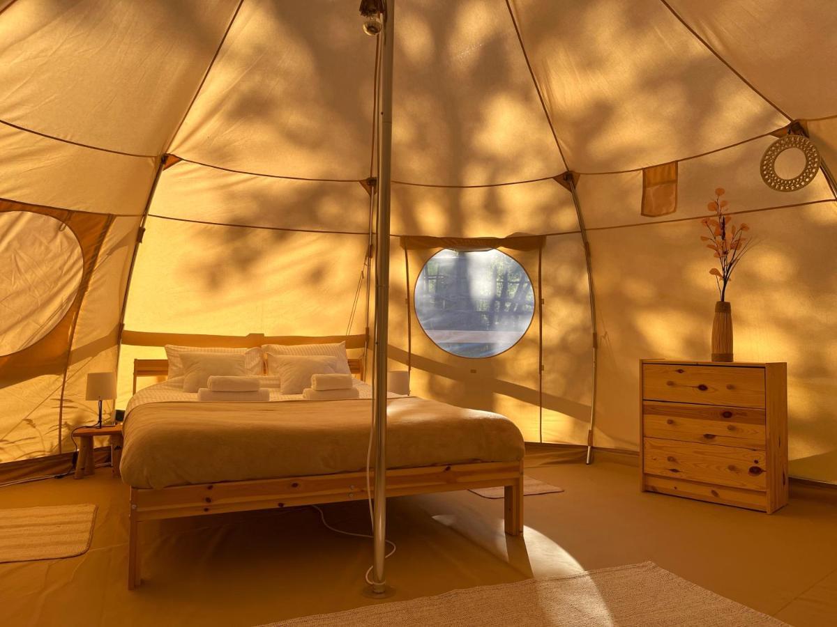 Flore's Garden Glamping Bran  Buitenkant foto