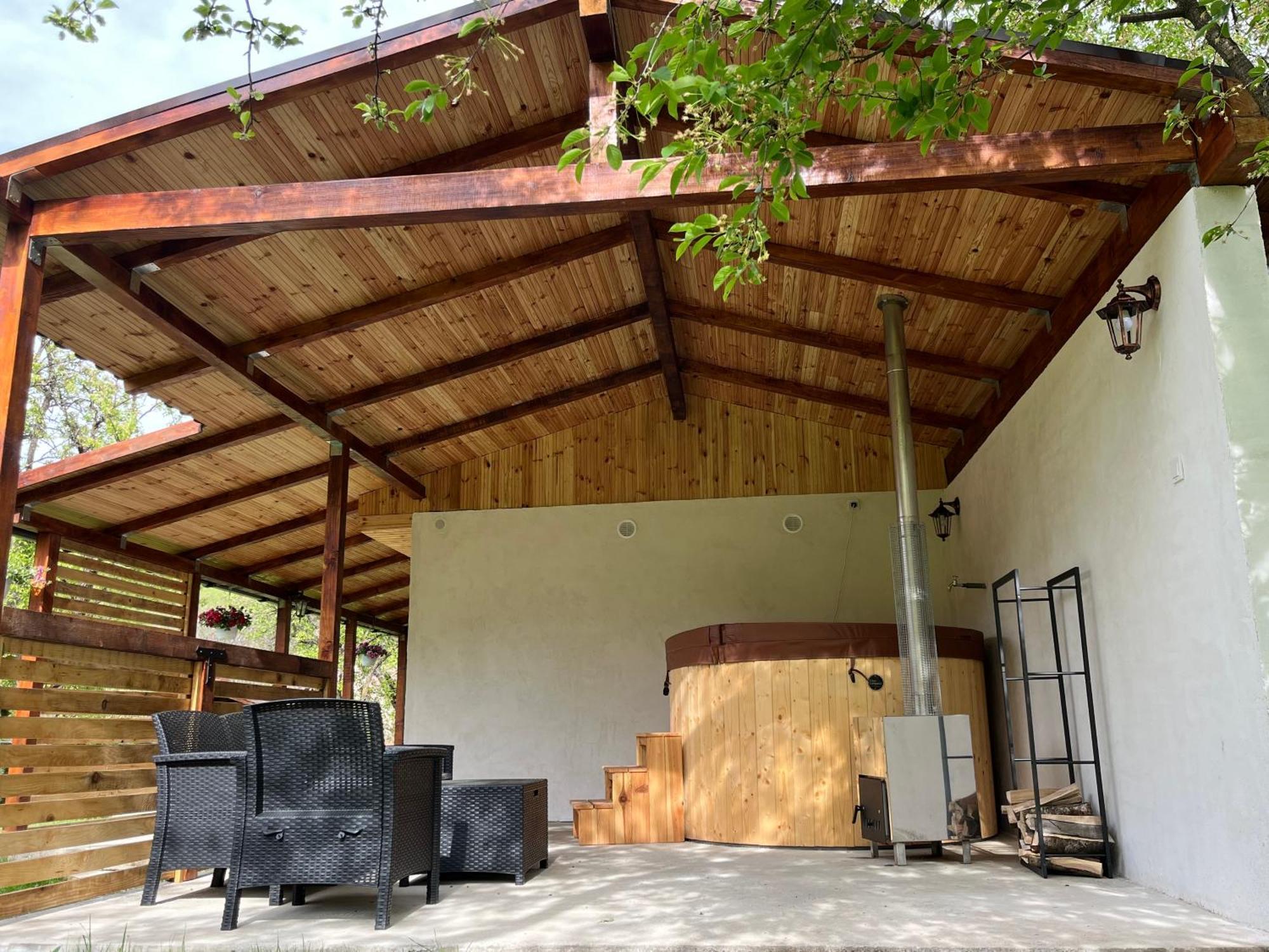 Flore's Garden Glamping Bran  Buitenkant foto
